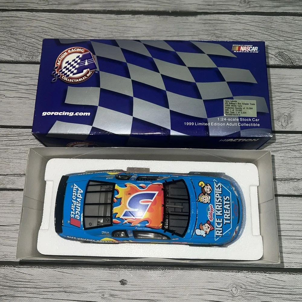 1999 Monte Carlo #5 Kellogg's Rice Krispies Treats 1:24 Scale Stock Car